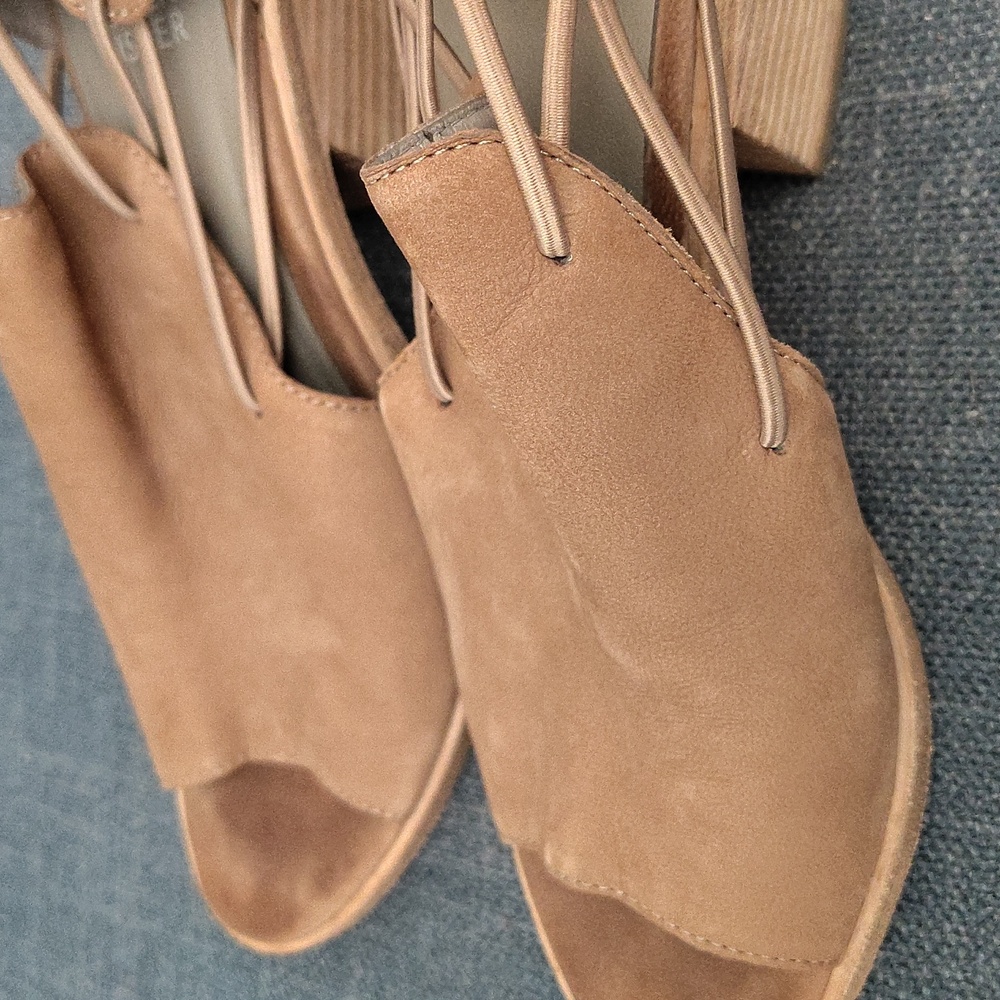 Eileen Fisher sandals size 7 and 1/2 with block heel